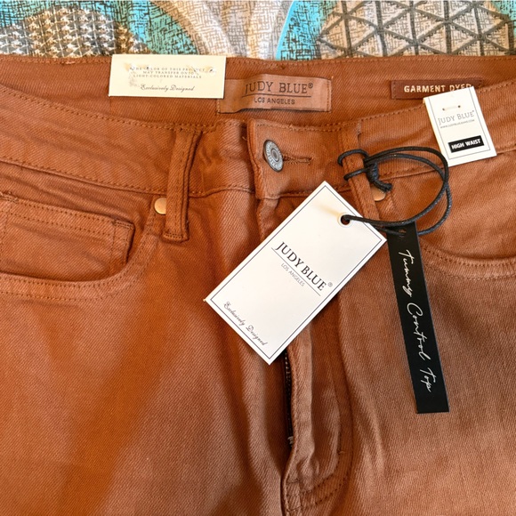 Judy Blue Rust Denim Jeans - Picture 6 of 7